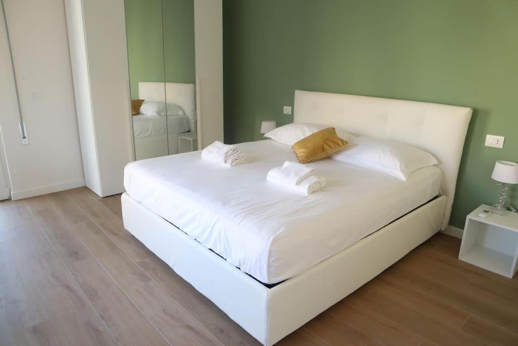 Santa Maria Novella - Golden Lily Florence, City Center Apartment Экстерьер фото