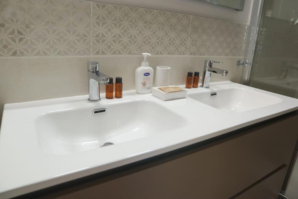 Santa Maria Novella - Golden Lily Florence, City Center Apartment Экстерьер фото